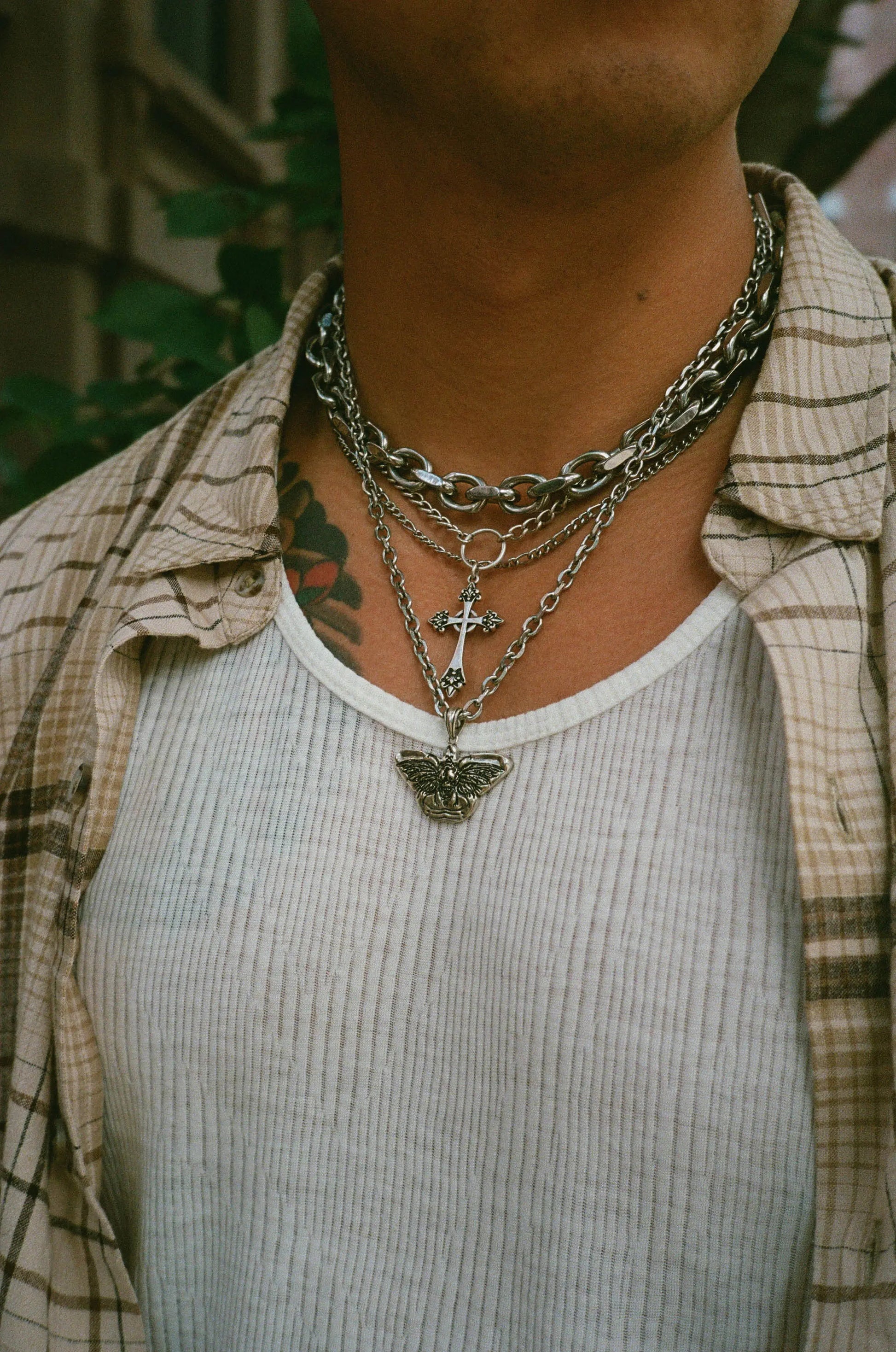 Hanya Moth Pendant Aragami