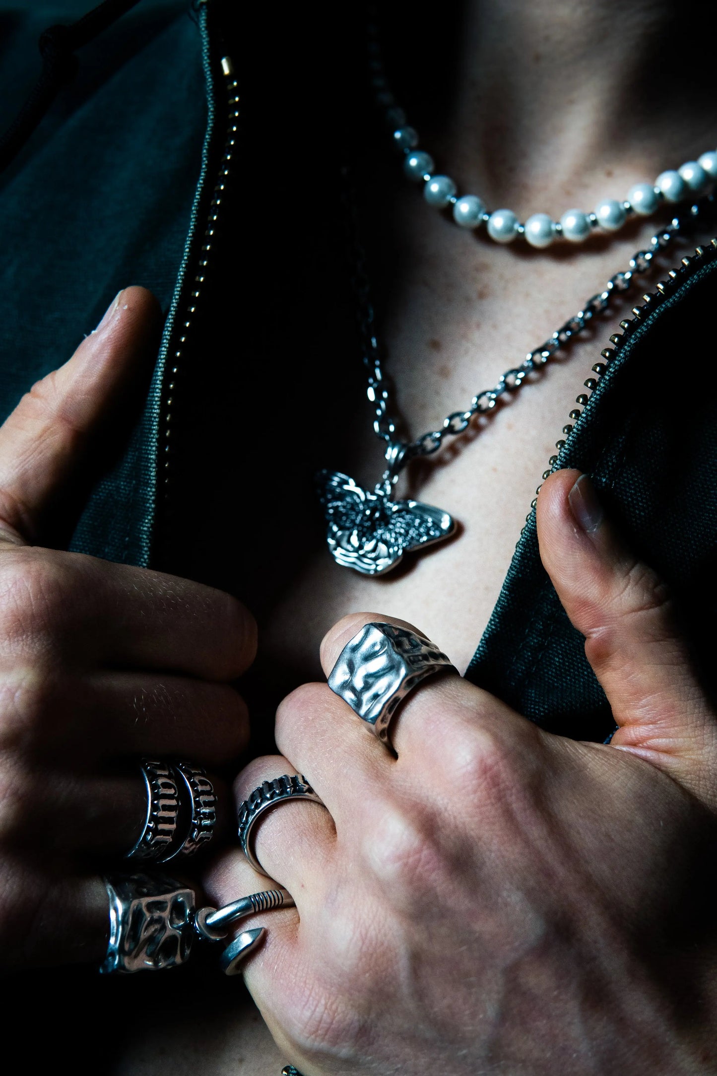 Hammered Signet Ring Aragami