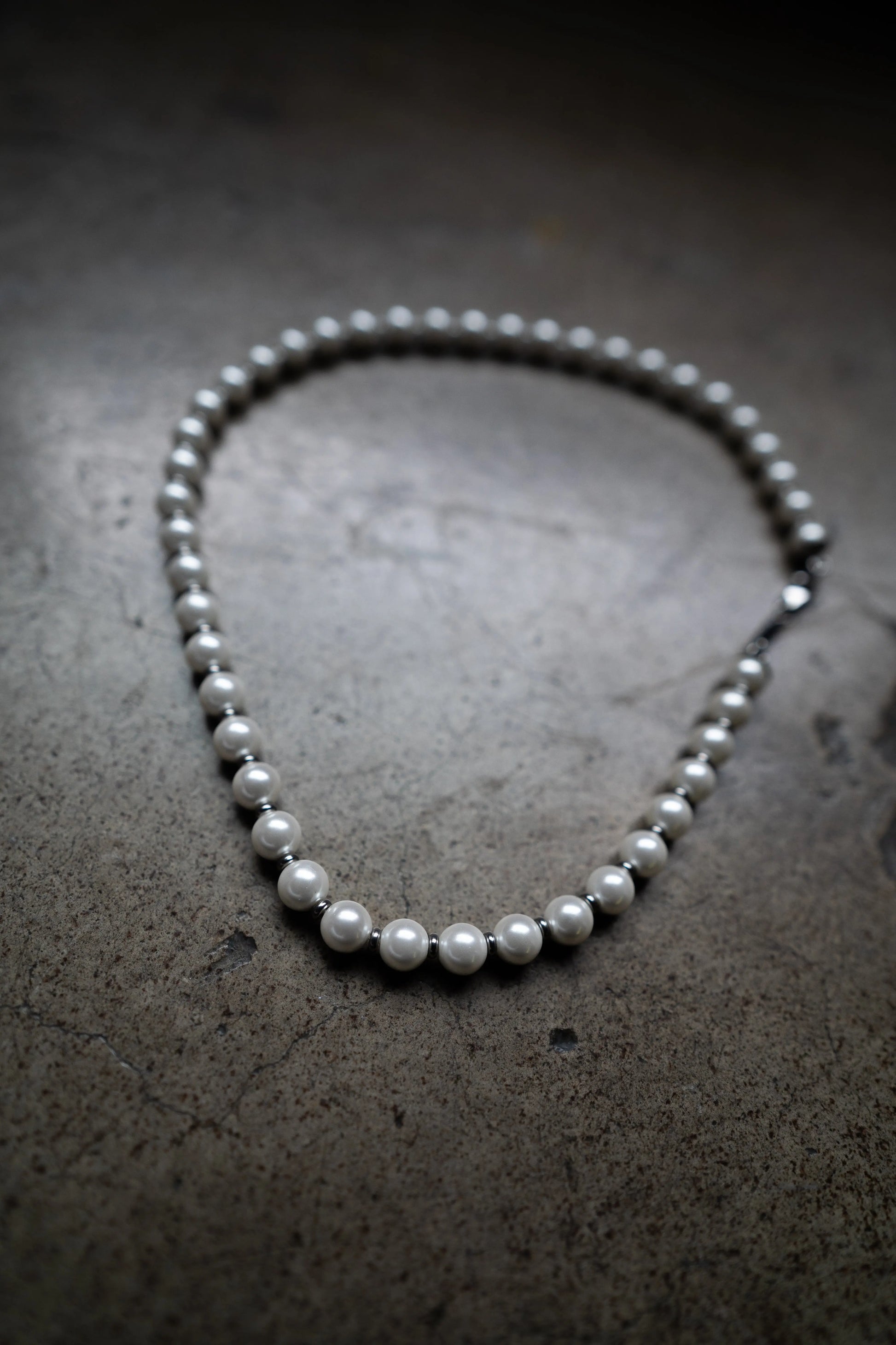 Pearl Necklace Choker Aragami