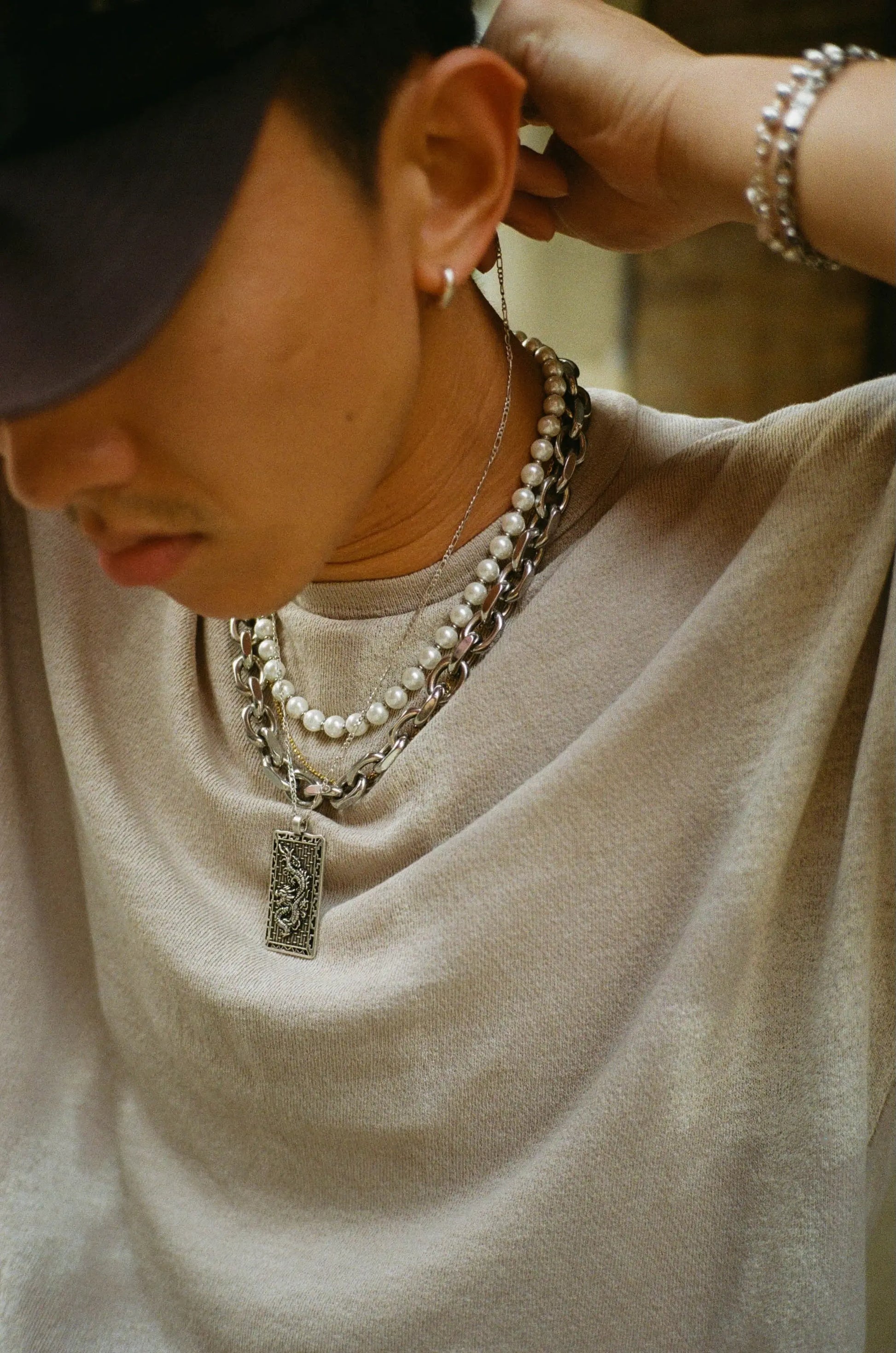 Pearl Necklace Choker Aragami